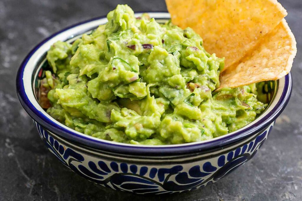 Guacamole - garšīgs ēdiens, ko var pagatavot mājās