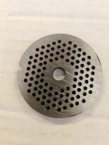 Mėsmalės tinklelis 53 mm su 8 mm skylėmis – puikus pasirinkimas smulkiam malimui