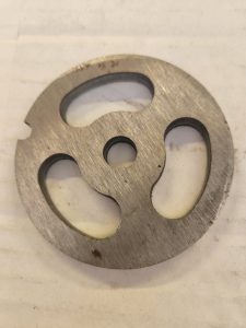 Mėsmalės tinklelis 68 mm su 10 mm skylėmis – profesionalus pasirinkimas dešrų gamybai