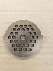 Mėsmalės tinklelis 53 mm su 8 mm skylėmis ir fiksavimo grioveliais – stabilus ir patikimas pasirinkimas