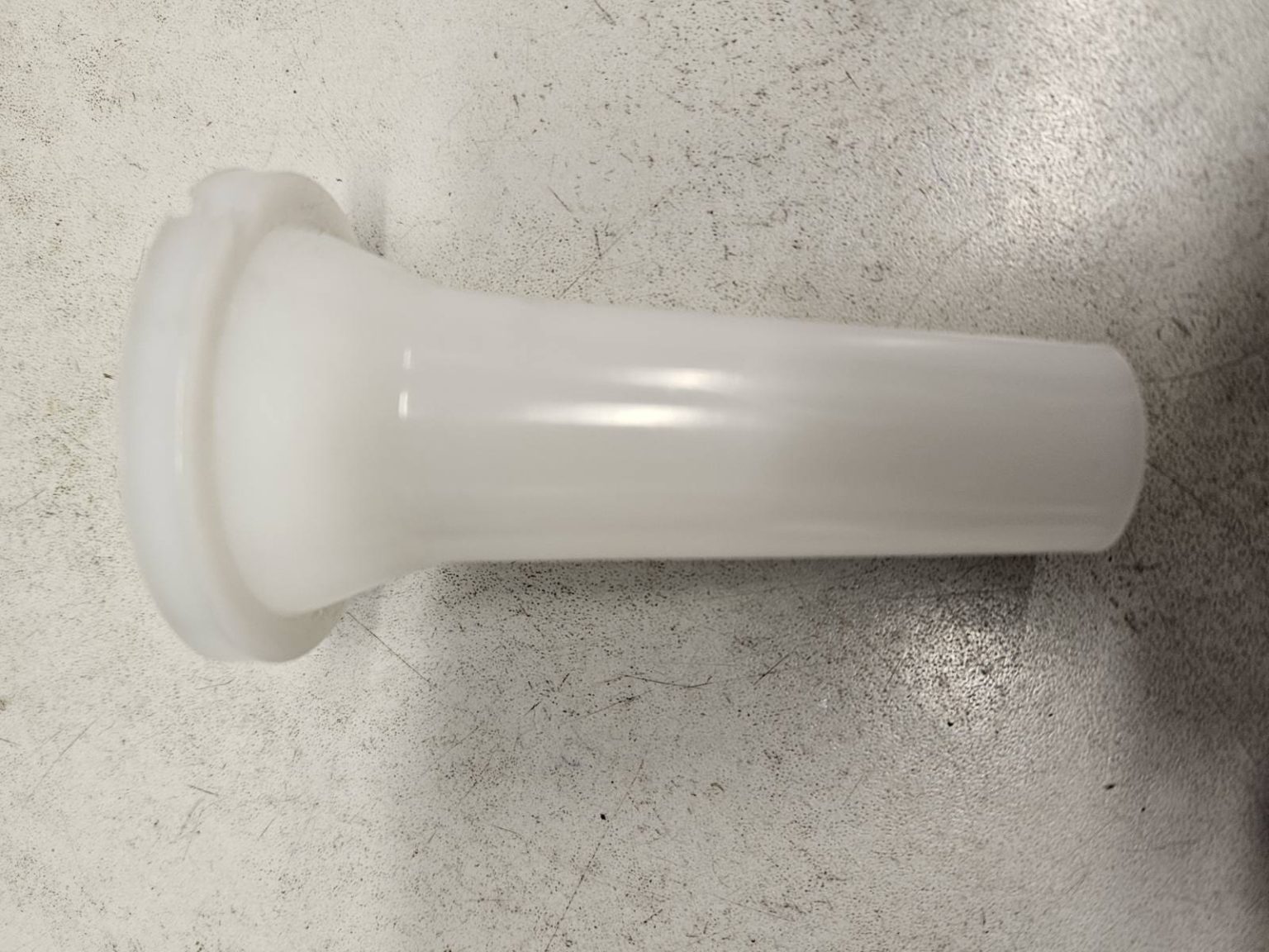 Plastikinis dešrų kimšimo piltuvas mėsmalei