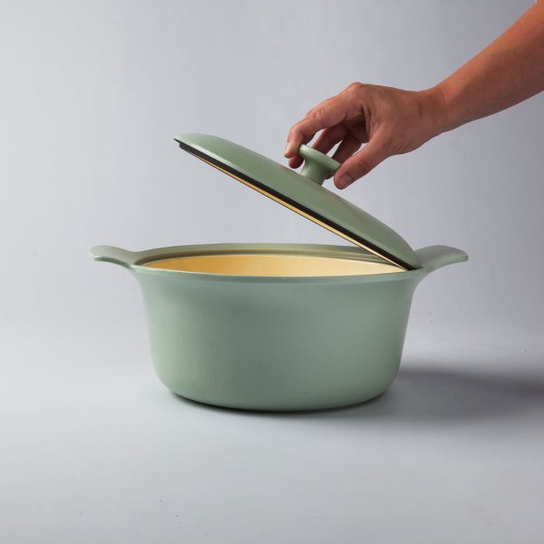 BergHOFF Čuguna katls RON 24 cm | 4,2 L, Melns, Ar koka rokturi