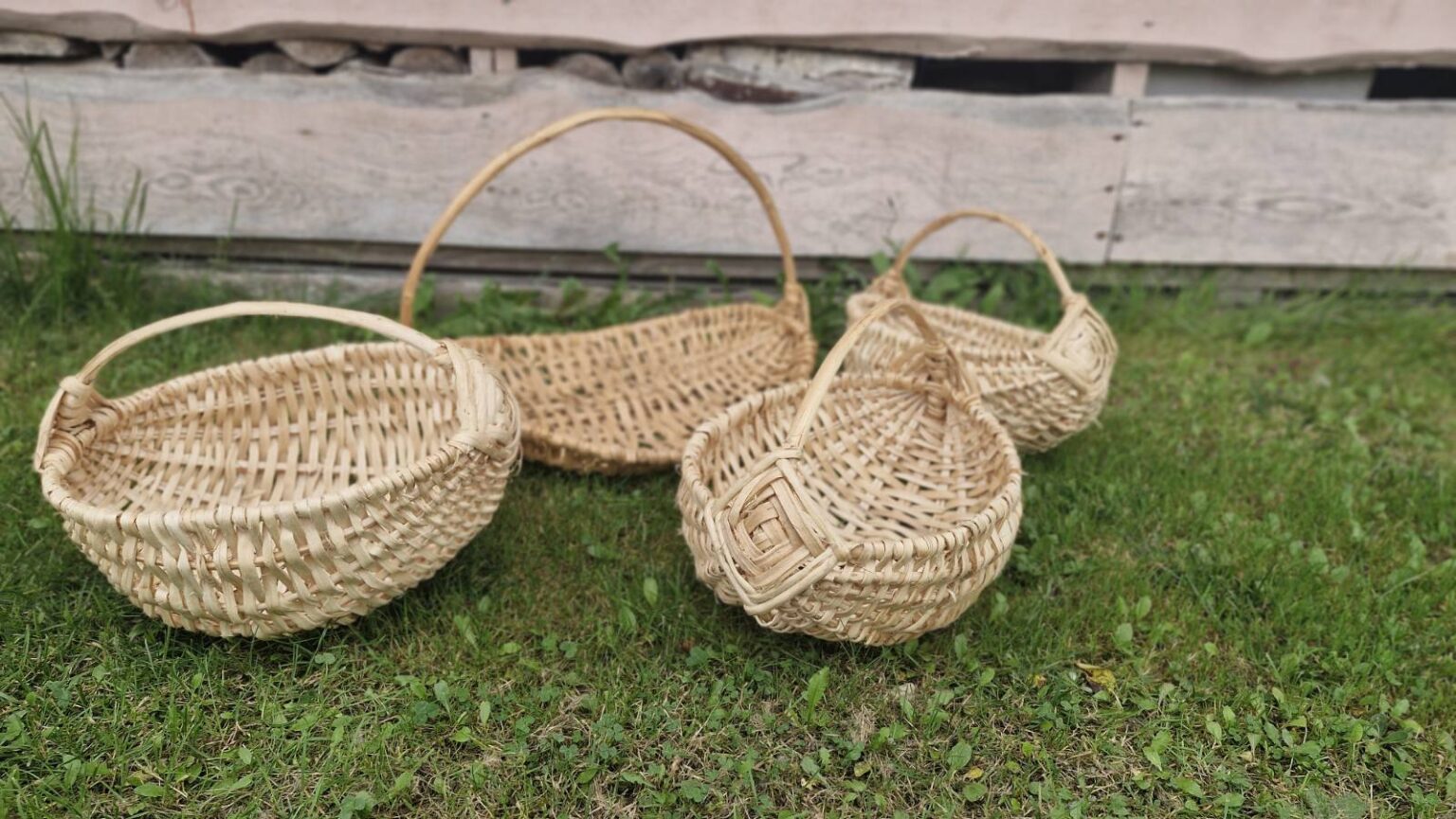 Gerai, atnaujinu prekės kortelę, naudodamas Jūsų pasiūlytą pavadinimą "Malkinė". Štai pataisyta versija: Pinta malkinė | Rankų darbo, Tinka ir derliui