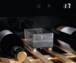 Iebūvējams vīna ledusskapis Electrolux | 52 pudelēm, zem galda virsmas - Image 4