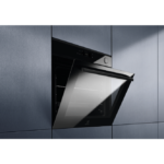 Tvaika cepeškrāsns Electrolux 800 SteamCrisp ar pirolīzi | A+ klase, gaļas termometrs - Image 3