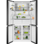 Četru durvju ledusskapis Electrolux DesignLine | MultiSwitch+ zona, melns stikls