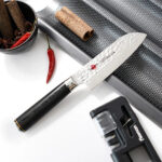 Fissman Japāņu Santoku nazis KENSEI KOJIRO | 14 cm, AUS-8 tērauds - Image 3