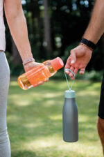 BergHOFF Termokrūze-Pudele LEO 500 ml | Ar diviem vāciņiem | Pelēka/Piparmētru - Image 3