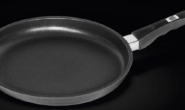 AMT Gastroguss Panna AMT428-E | Ø 28 cm, 4 cm Augstums, Lotan™ Pārklājums, Piemērota Cepeškrāsnīm 260°C