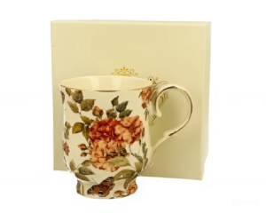 Keraminis puodelis „ECRU HERBAL ROSES“ (450 ml) – klasikinė elegancija Jūsų rytams