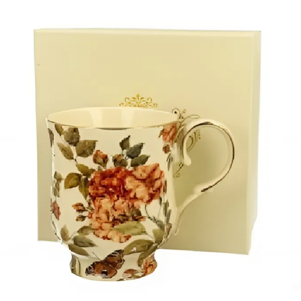 Keraminis puodelis „ECRU HERBAL ROSES“ (450 ml) – klasikinė elegancija Jūsų rytams