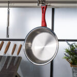 Zepter Keptuvė Z-FP2425-RHS | 24 cm, 2.5 L, 316L Plienas, Raudona rankena