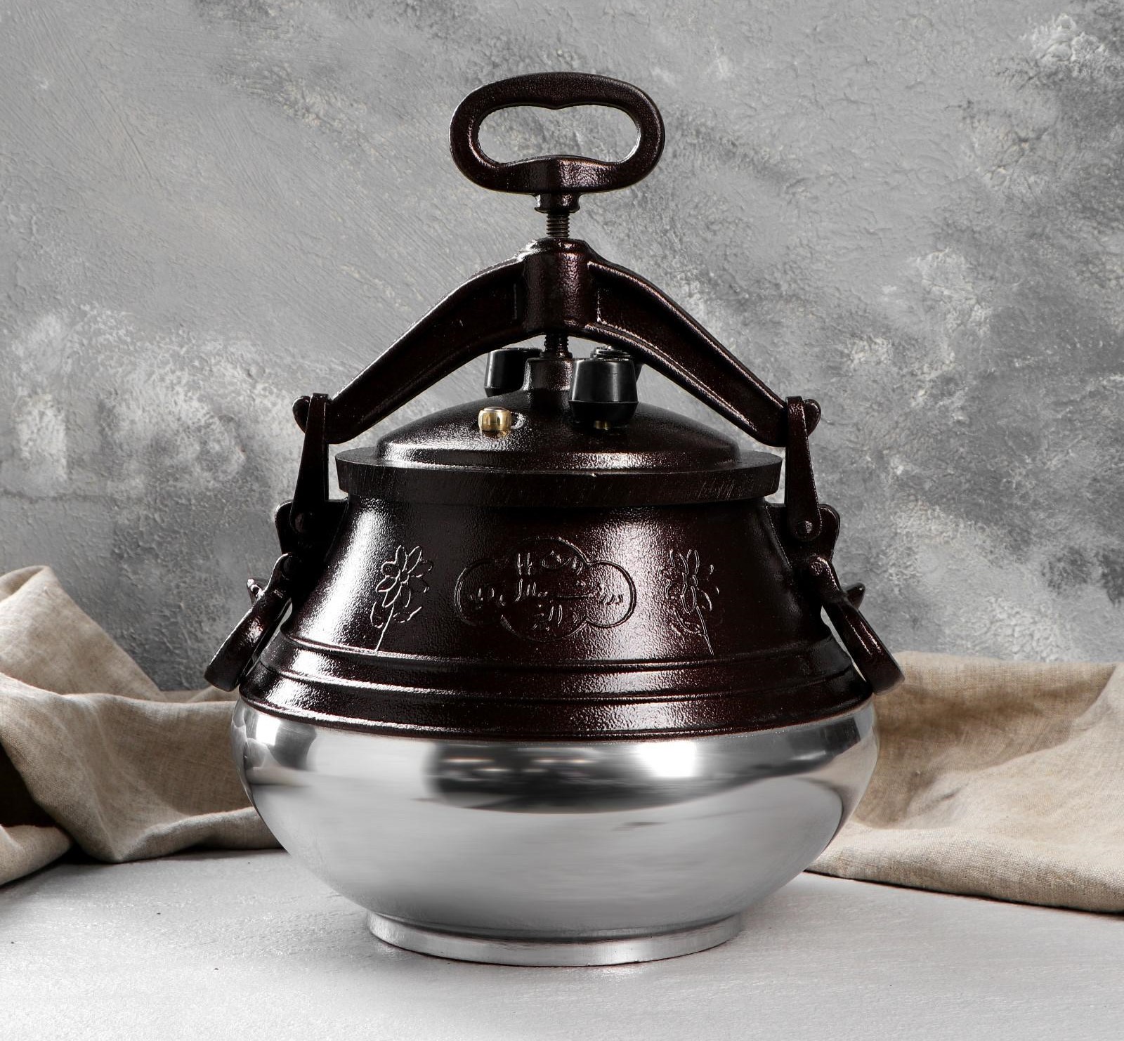 AFGANŲ KAZANAS AFGANŲ KAZANAS