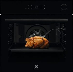 Orkaitė Electrolux EOC8P39WZ | 700 SteamCrisp® | 72 l