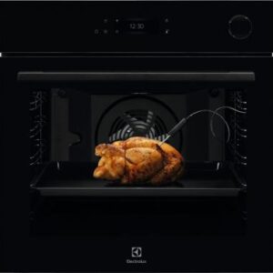 Orkaitė Electrolux EOC8P39WZ | 700 SteamCrisp® | 72 l